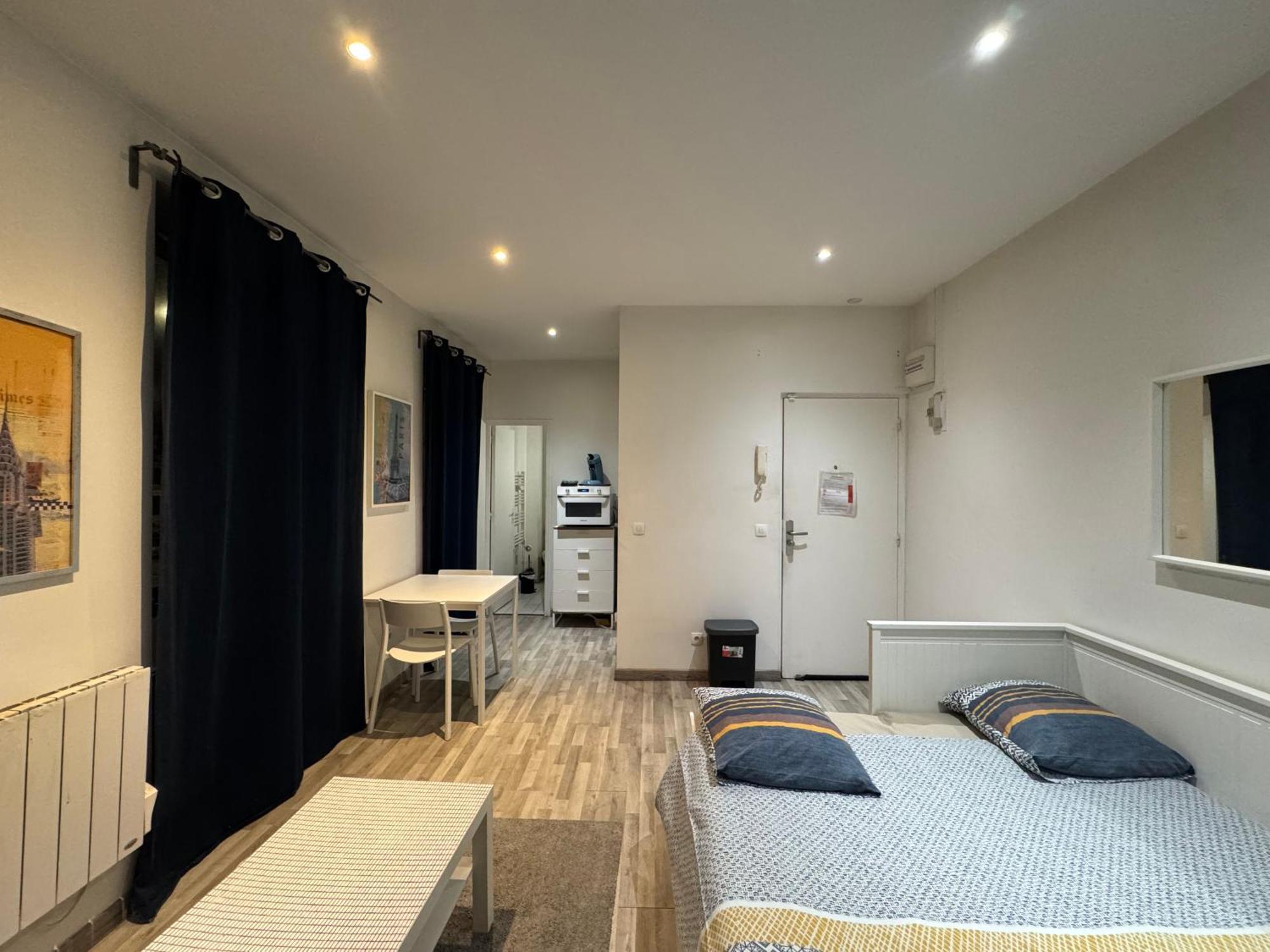 Appartement Proche Centre Ville, Gare Et Autoroute Мелен Екстер'єр фото